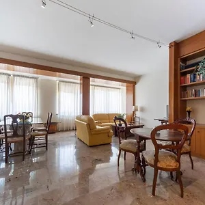  Apartamento Getthekey Silvani